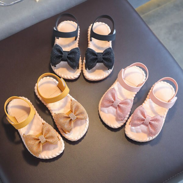 Sandalias con lazo de brillos