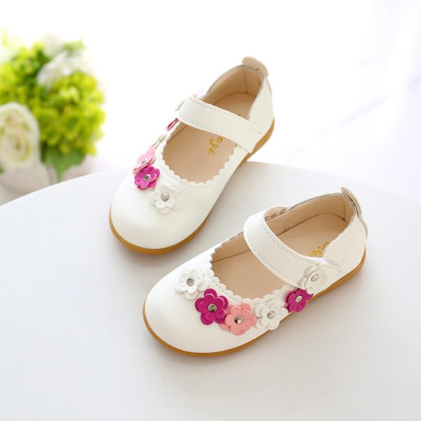 Zapatos de niña con flores - Imagen 2